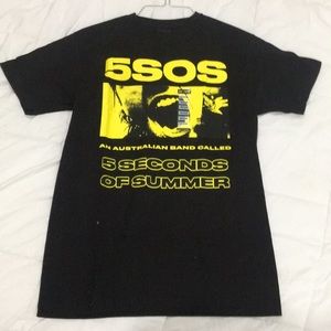 5sos band t-shirt